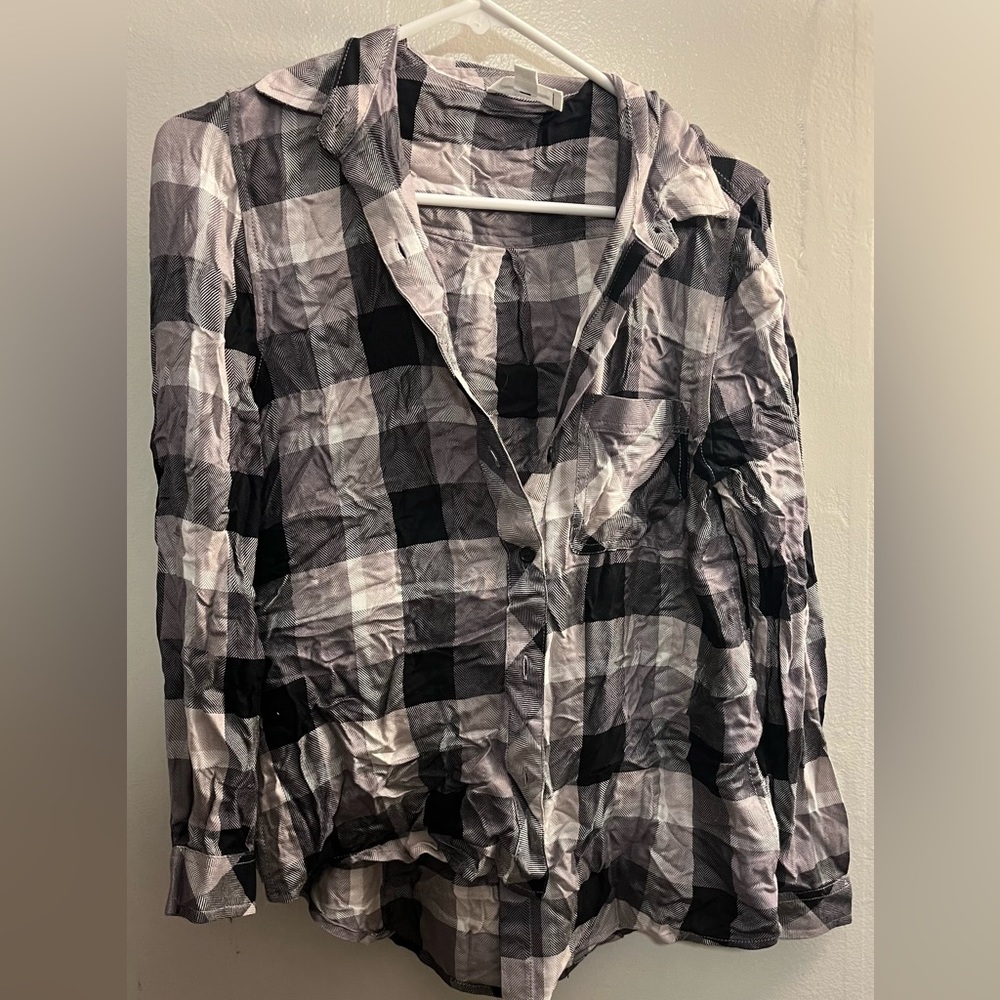 beach lunch lounge black and white flannel